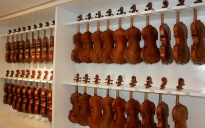 How Do I Choose a Good Student Violin?